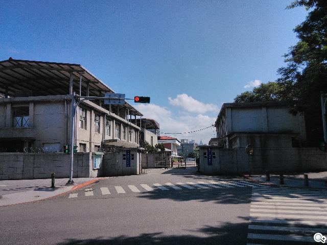 實現三方通話 GSmart Simba SX1大螢幕雙卡機