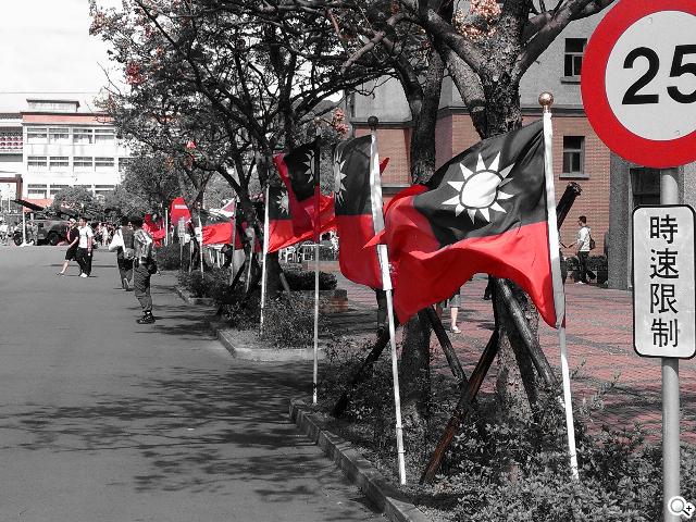 實現三方通話 GSmart Simba SX1大螢幕雙卡機