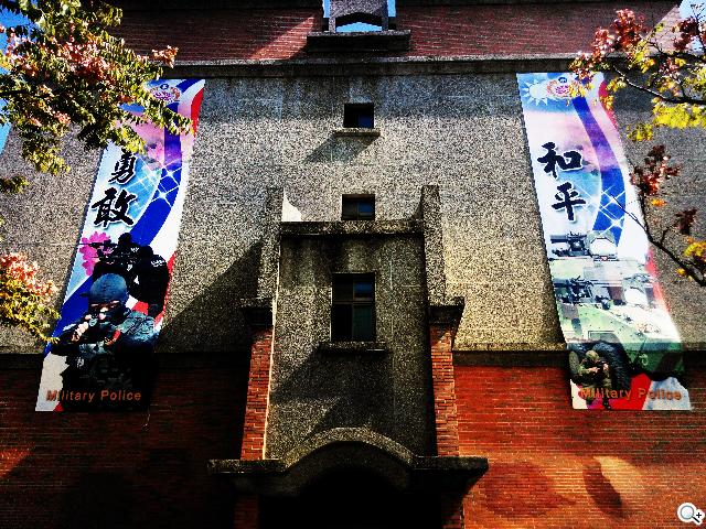 實現三方通話 GSmart Simba SX1大螢幕雙卡機