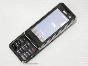 LG KF700 已借到，歡迎各位發問!