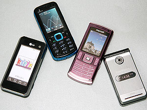 行動上網帶著走！中階 3.5G 手機優質推薦