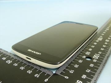 Sharp AQUOS SH930W再送NCC審驗 12/11登台發表