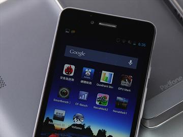 華碩PadFone Infinity手機、平板雙模式效能詳測