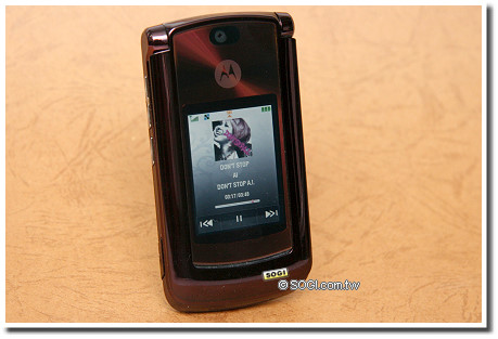 雙重視野、內外任選 MOTORAZR V9 雙重視野、內外任選 MOTORAZR V9