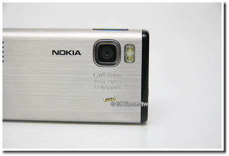 時尚雅痞、玩家一致推薦 Nokia 6500 slide