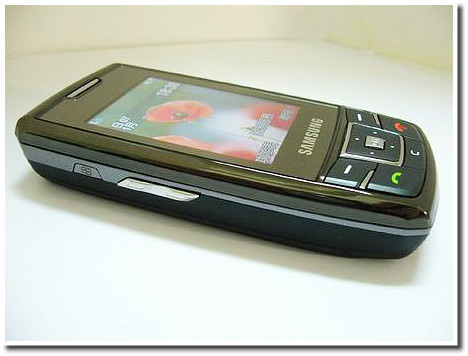 一線廠牌雙卡雙待機-Samsung D880 一線廠牌雙卡雙待機-Samsung D880