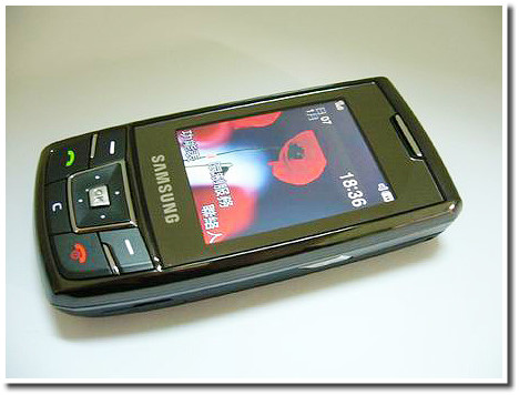 一線廠牌雙卡雙待機-Samsung D880 一線廠牌雙卡雙待機-Samsung D880