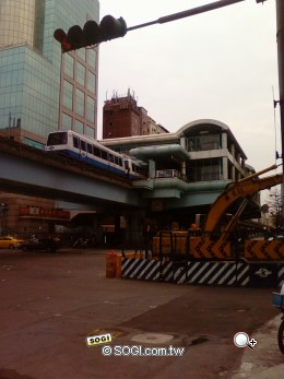 復古旋轉鏡頭 Samsung J638 纖薄 3.5G 代表 復古旋轉鏡頭 Samsung J638 纖薄 3.5G 代表