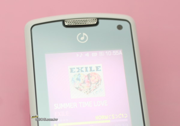 草莓夾心 Samsung F338 紅白新色初登場 草莓夾心 Samsung F338 紅白新色初登場