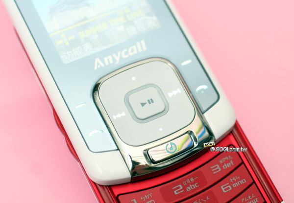 草莓夾心 Samsung F338 紅白新色初登場 草莓夾心 Samsung F338 紅白新色初登場