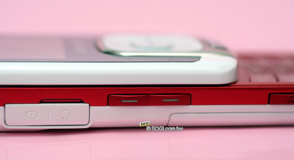 草莓夾心 Samsung F338 紅白新色初登場 草莓夾心 Samsung F338 紅白新色初登場