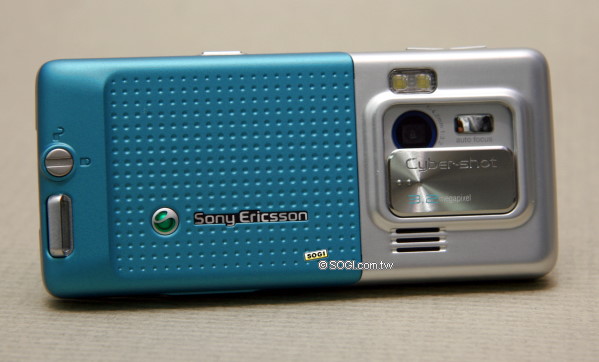 生活防水 隨按即拍 Sony Ericsson C702 生活防水 隨按即拍 Sony Ericsson C702