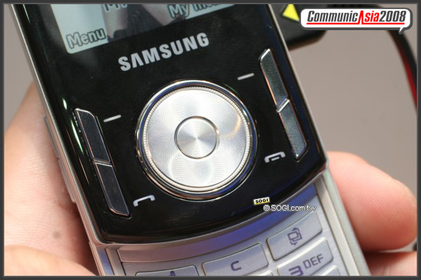【CommunicAsia 2008】Samsung F408 雙向音樂機 【CommunicAsia 2008】Samsung F408 雙向音樂機
