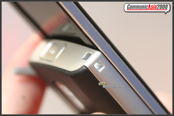 【CommunicAsia 2008】Samsung F408 雙向音樂機 【CommunicAsia 2008】Samsung F408 雙向音樂機