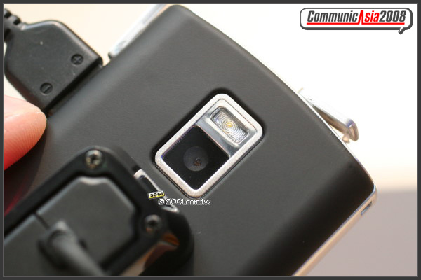 【CommunicAsia 2008】Samsung F408 雙向音樂機 【CommunicAsia 2008】Samsung F408 雙向音樂機