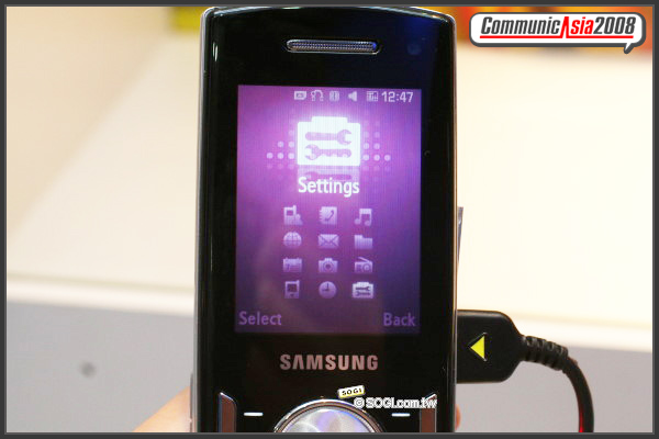 【CommunicAsia 2008】Samsung F408 雙向音樂機 【CommunicAsia 2008】Samsung F408 雙向音樂機