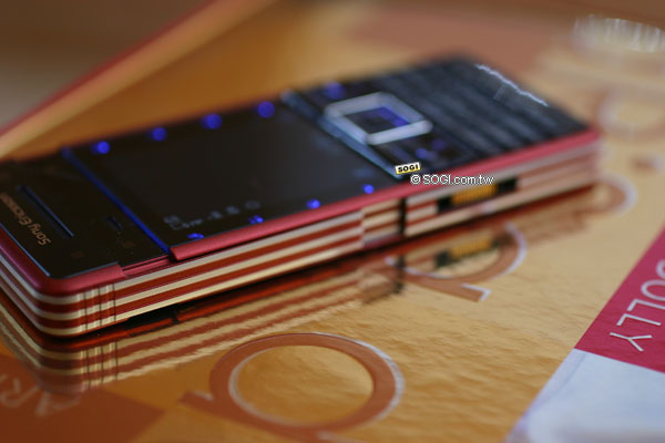 500 萬薄機!Sony Ericsson C902 紅通通開箱文 500 萬薄機!Sony Ericsson C902 紅通通開箱文