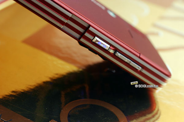 500 萬薄機!Sony Ericsson C902 紅通通開箱文 500 萬薄機!Sony Ericsson C902 紅通通開箱文