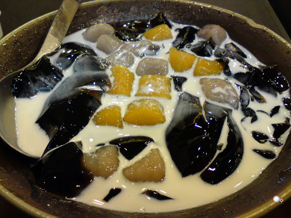 500 萬薄機!Sony Ericsson C902 紅通通開箱文 500 萬薄機!Sony Ericsson C902 紅通通開箱文