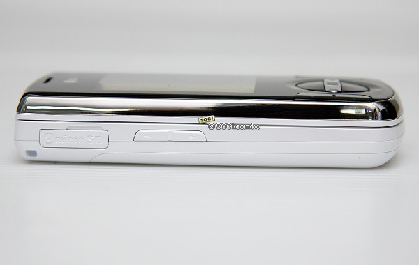 中階 3G 手機出頭天 LG KF310 七千有找 中階 3G 手機出頭天 LG KF310 七千有找