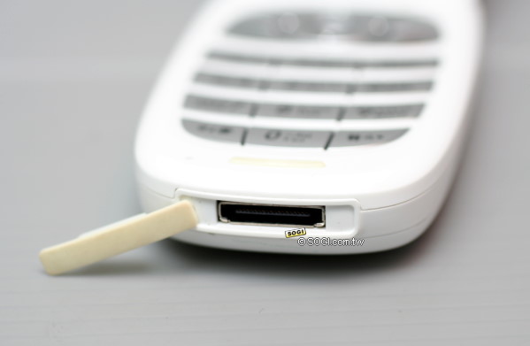 69g 的輕巧!OKWAP A300 通話專用機 69g 的輕巧!OKWAP A300 通話專用機