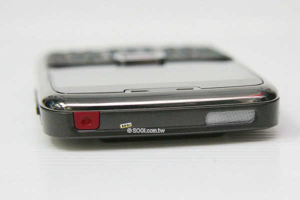 10 mm 激瘦!QWERTY 鍵盤 3.5G 商務機 Nokia E71 10 mm 激瘦!QWERTY 鍵盤 3.5G 商務機 Nokia E71