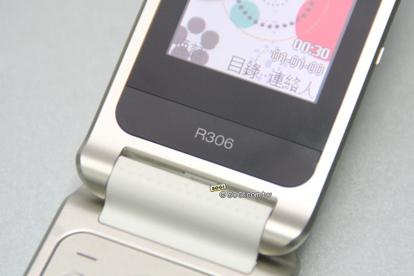 復古收音機！Sony Ericsson R306 廣播放音不打烊