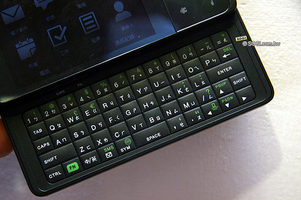 HTC Touch Pro、Touch Viva 補足高階與入門戰線 HTC Touch Pro、Touch Viva 補足高階與入門戰線