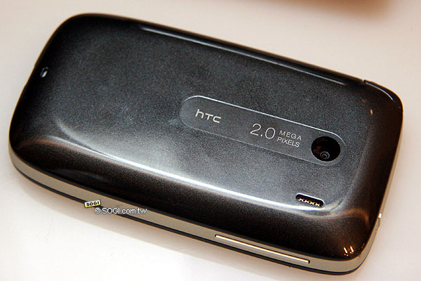 HTC Touch Pro、Touch Viva 補足高階與入門戰線 HTC Touch Pro、Touch Viva 補足高階與入門戰線