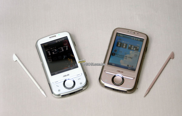 聰明美機!ASUS P320 粉、白新色開箱 聰明美機!ASUS P320 粉、白新色開箱