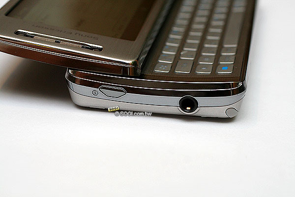 SE X1 旗艦領航英文版 10 月開賣搶先玩 SE X1 旗艦領航英文版 10 月開賣搶先玩