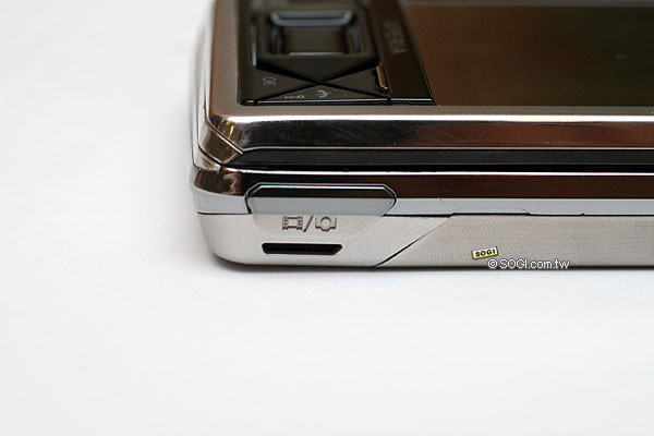 SE X1 旗艦領航英文版 10 月開賣搶先玩 SE X1 旗艦領航英文版 10 月開賣搶先玩