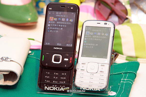 上市在即！Nokia N 系雙機 N79、N85 外型直擊