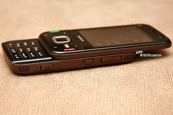 上市在即！Nokia N 系雙機 N79、N85 外型直擊