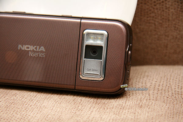 上市在即！Nokia N 系雙機 N79、N85 外型直擊