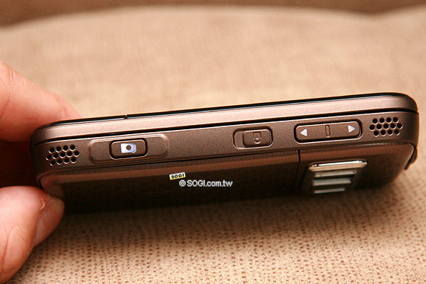 上市在即！Nokia N 系雙機 N79、N85 外型直擊