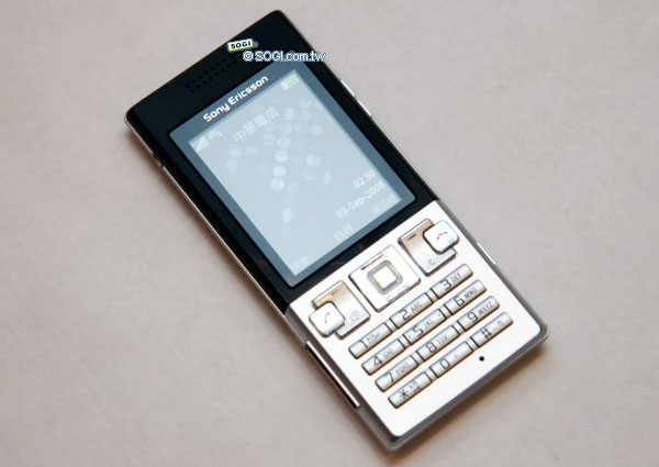 1 公分 3.5G 金屬紙片機 Sony Ericsson T700 1 公分 3.5G 金屬紙片機 Sony Ericsson T700