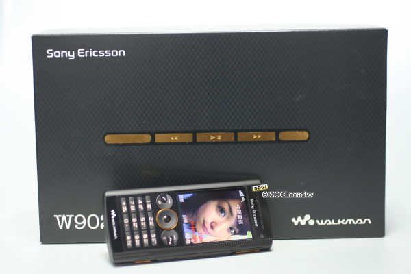 【貪心有理】500 萬畫素音樂手機 SE W902 【貪心有理】500 萬畫素音樂手機 SE W902