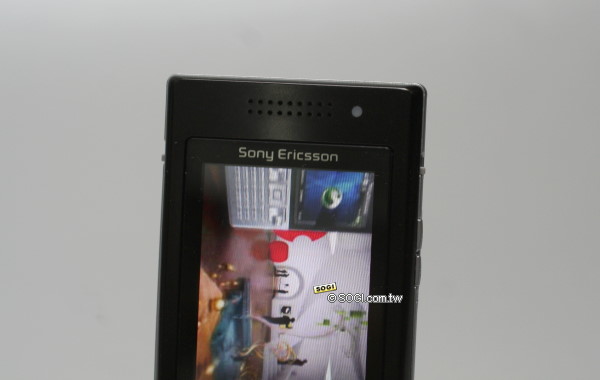 【萬元下殺】320 萬畫素、超薄 3.5 G 手機 SE T700 【萬元下殺】320 萬畫素、超薄 3.5 G 手機 SE T700