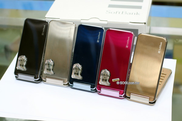 優雅海灘系!Sharp 824SH 防水320萬畫素手機 優雅海灘系!Sharp 824SH 防水320萬畫素手機