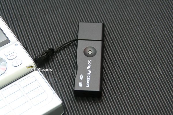 輕盈新裝 SE W910i & W380i 同步登場 輕盈新裝 SE W910i & W380i 同步登場