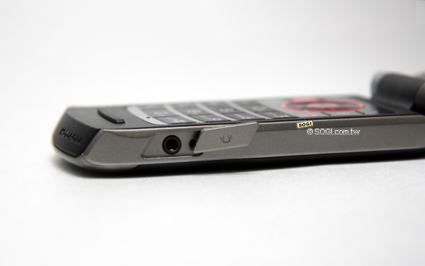 MOTO W396 平價「歌機」我最靚 MOTO W396 平價「歌機」我最靚