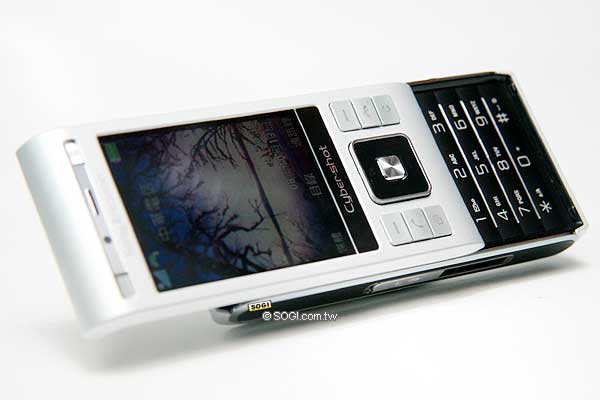 八百萬震撼來襲! Sony Ericsson C905 革命新視界 八百萬震撼來襲! Sony Ericsson C905 革命新視界