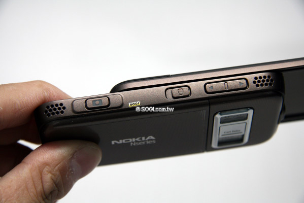 500 萬享樂機開箱!Nokia N85 影音全記錄 500 萬享樂機開箱!Nokia N85 影音全記錄