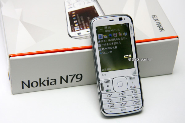 500萬不敗拍照款!Nokia N79 彩殼任你換 500萬不敗拍照款!Nokia N79 彩殼任你換