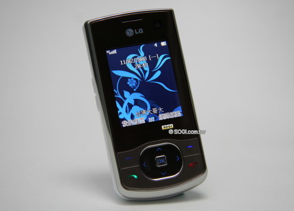 LG KF311 雙面時尚 一機兼得 LG KF311 雙面時尚 一機兼得