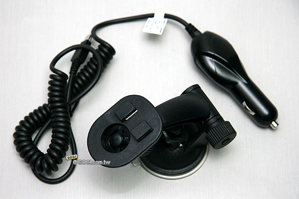 全球最高時脈!ASUS P565 上市價 21,800 元 全球最高時脈!ASUS P565 上市價 21,800 元