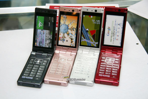 大家一起轉!Panasonic P-01A 五百萬照相手機 大家一起轉!Panasonic P-01A 五百萬照相手機