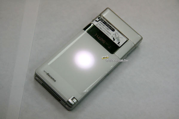 大家一起轉!Panasonic P-01A 五百萬照相手機 大家一起轉!Panasonic P-01A 五百萬照相手機