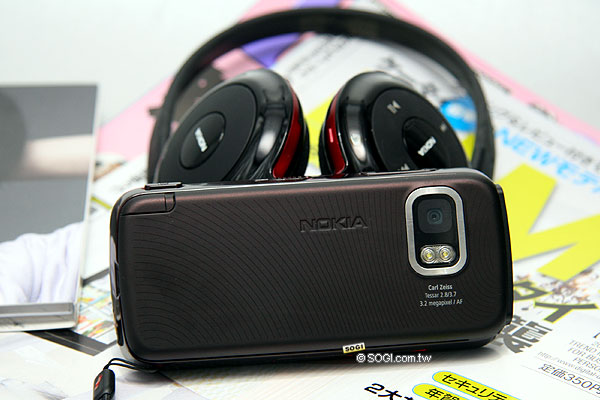 人氣紅不讓 Nokia 5800 XpressMusic 評測 人氣紅不讓 Nokia 5800 XpressMusic 評測